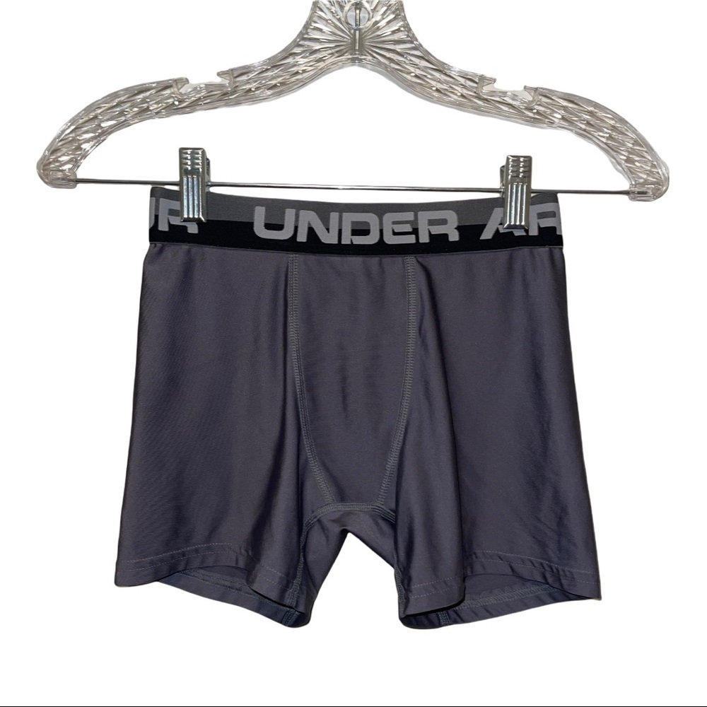 Under Armour Boy Size M